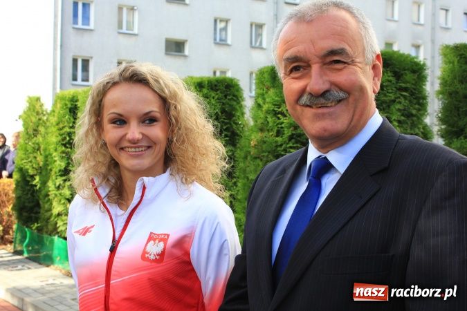 Zdjęcie w galerii na portalu naszraciborz.pl: Wielkie świętowanie w Klubie Olimpijczyka wiadomości z regionu