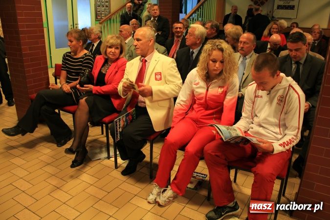 Zdjęcie w galerii na portalu naszraciborz.pl: Wielkie świętowanie w Klubie Olimpijczyka wiadomości z regionu