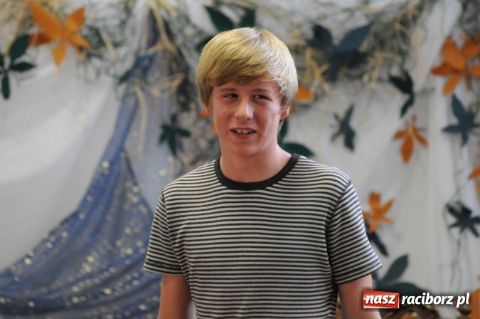 Zdjęcie w galerii na portalu naszraciborz.pl: Rudy mają nowoczesną i funkcjonalną halę sportową ze stołówką i świetlicą wiadomości z regionu