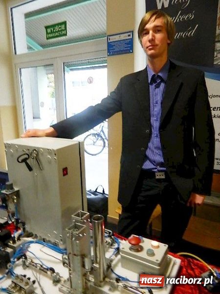 Zdjęcie w galerii na portalu naszraciborz.pl: Eksperymentalnie w Mechaniku wiadomości z regionu