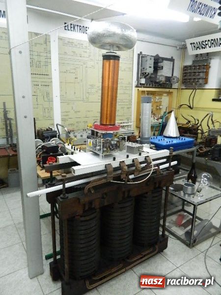 Zdjęcie w galerii na portalu naszraciborz.pl: Eksperymentalnie w Mechaniku wiadomości z regionu