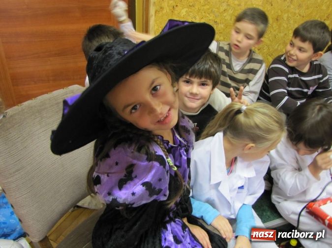 Zdjęcie w galerii na portalu naszraciborz.pl: Mydło wszystko umyje, nawet uszy i szyję  wiadomości z regionu