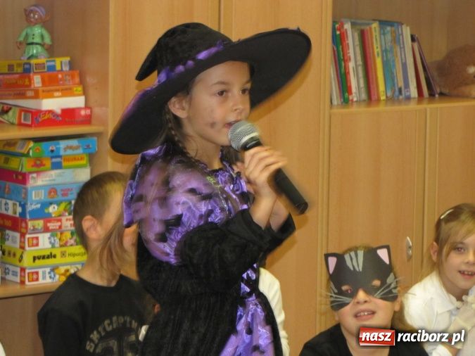 Zdjęcie w galerii na portalu naszraciborz.pl: Mydło wszystko umyje, nawet uszy i szyję  wiadomości z regionu