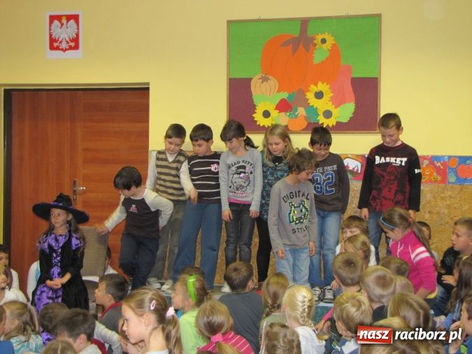 Zdjęcie w galerii na portalu naszraciborz.pl: Mydło wszystko umyje, nawet uszy i szyję  wiadomości z regionu