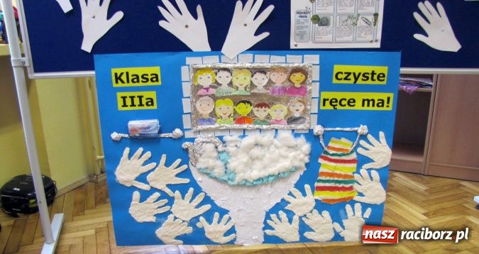 Zdjęcie w galerii na portalu naszraciborz.pl: Mydło wszystko umyje, nawet uszy i szyję  wiadomości z regionu