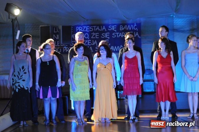 Zdjęcie w galerii na portalu naszraciborz.pl: Senior Hobby 2012 - Międzynarodowy Turniej Tańca Towarzyskiego w Arenie Rafako wiadomości z regionu