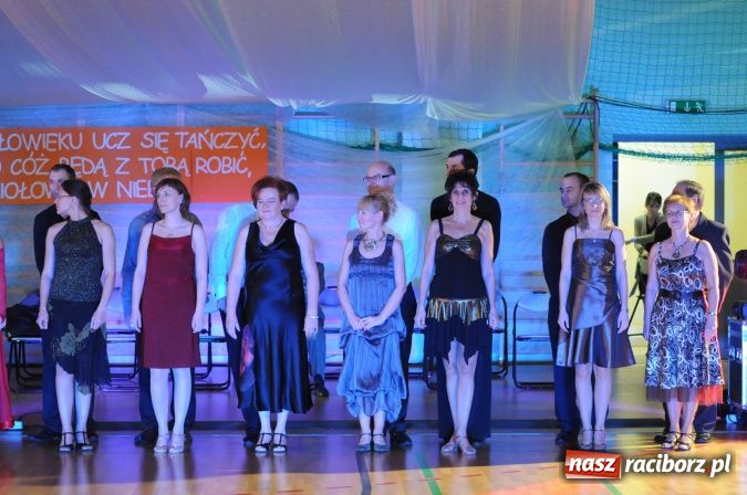 Zdjęcie w galerii na portalu naszraciborz.pl: Senior Hobby 2012 - Międzynarodowy Turniej Tańca Towarzyskiego w Arenie Rafako wiadomości z regionu