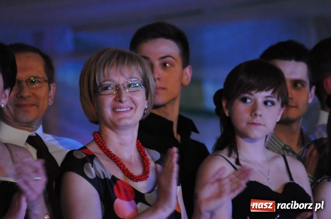 Zdjęcie w galerii na portalu naszraciborz.pl: Senior Hobby 2012 - Międzynarodowy Turniej Tańca Towarzyskiego w Arenie Rafako wiadomości z regionu