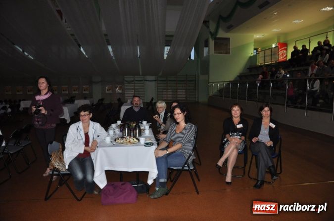 Zdjęcie w galerii na portalu naszraciborz.pl: Senior Hobby 2012 - Międzynarodowy Turniej Tańca Towarzyskiego w Arenie Rafako wiadomości z regionu