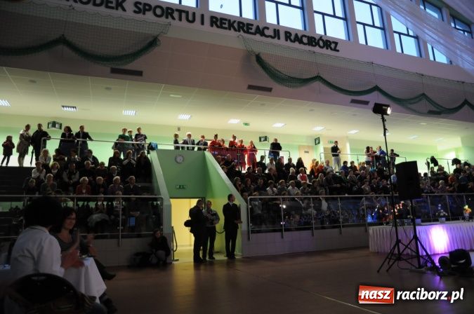 Zdjęcie w galerii na portalu naszraciborz.pl: Senior Hobby 2012 - Międzynarodowy Turniej Tańca Towarzyskiego w Arenie Rafako wiadomości z regionu