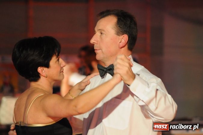 Zdjęcie w galerii na portalu naszraciborz.pl: Senior Hobby 2012 - Międzynarodowy Turniej Tańca Towarzyskiego w Arenie Rafako wiadomości z regionu