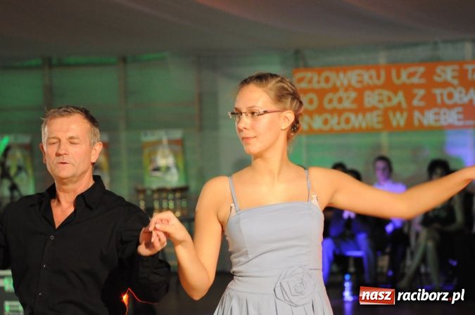 Zdjęcie w galerii na portalu naszraciborz.pl: Senior Hobby 2012 - Międzynarodowy Turniej Tańca Towarzyskiego w Arenie Rafako wiadomości z regionu