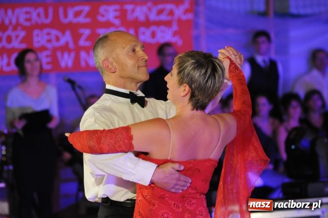 Zdjęcie w galerii na portalu naszraciborz.pl: Senior Hobby 2012 - Międzynarodowy Turniej Tańca Towarzyskiego w Arenie Rafako wiadomości z regionu