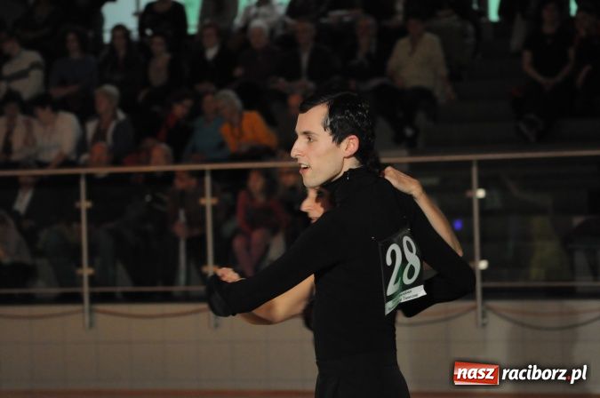 Zdjęcie w galerii na portalu naszraciborz.pl: Senior Hobby 2012 - Międzynarodowy Turniej Tańca Towarzyskiego w Arenie Rafako wiadomości z regionu