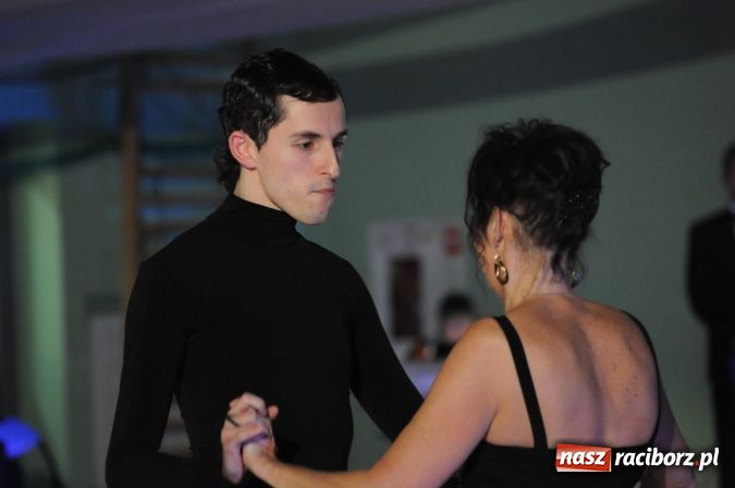 Zdjęcie w galerii na portalu naszraciborz.pl: Senior Hobby 2012 - Międzynarodowy Turniej Tańca Towarzyskiego w Arenie Rafako wiadomości z regionu
