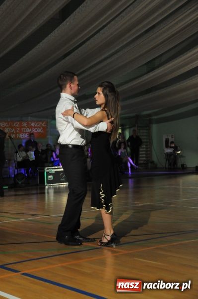 Zdjęcie w galerii na portalu naszraciborz.pl: Senior Hobby 2012 - Międzynarodowy Turniej Tańca Towarzyskiego w Arenie Rafako wiadomości z regionu