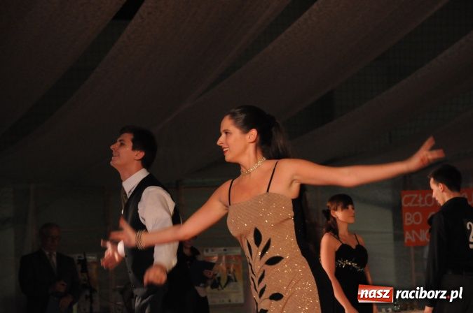 Zdjęcie w galerii na portalu naszraciborz.pl: Senior Hobby 2012 - Międzynarodowy Turniej Tańca Towarzyskiego w Arenie Rafako wiadomości z regionu
