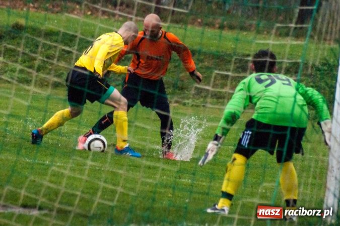 Zdjęcie w galerii na portalu naszraciborz.pl: Deszczowe zwycięstwo Rafako wiadomości z regionu