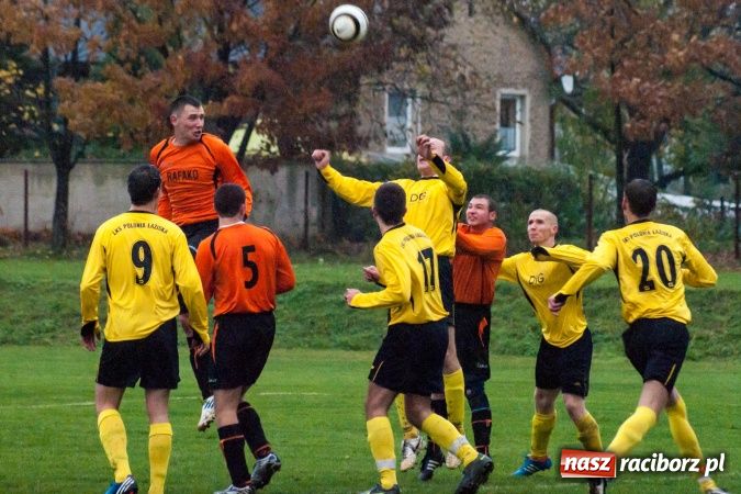 Zdjęcie w galerii na portalu naszraciborz.pl: Deszczowe zwycięstwo Rafako wiadomości z regionu
