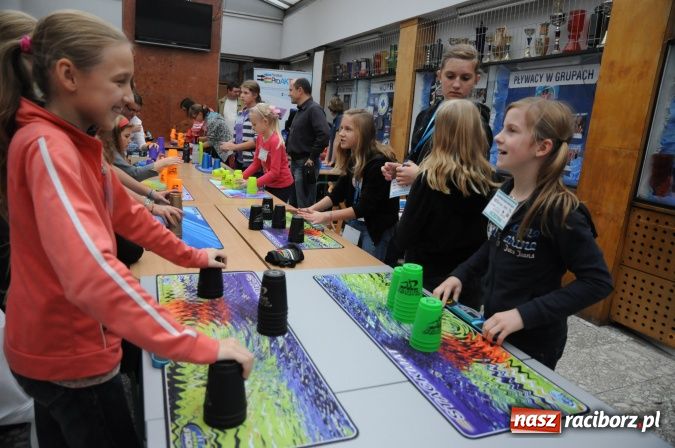 Zdjęcie w galerii na portalu naszraciborz.pl: Uczestniczka Mam Talent na Speed Stacks w Raciborzu. Zobacz jej umiejętności na wideo wiadomości z regionu