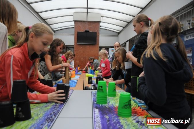 Zdjęcie w galerii na portalu naszraciborz.pl: Uczestniczka Mam Talent na Speed Stacks w Raciborzu. Zobacz jej umiejętności na wideo wiadomości z regionu