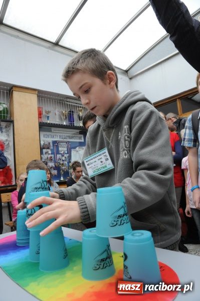 Zdjęcie w galerii na portalu naszraciborz.pl: Uczestniczka Mam Talent na Speed Stacks w Raciborzu. Zobacz jej umiejętności na wideo wiadomości z regionu