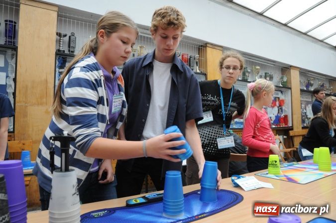 Zdjęcie w galerii na portalu naszraciborz.pl: Uczestniczka Mam Talent na Speed Stacks w Raciborzu. Zobacz jej umiejętności na wideo wiadomości z regionu