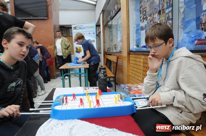Zdjęcie w galerii na portalu naszraciborz.pl: Uczestniczka Mam Talent na Speed Stacks w Raciborzu. Zobacz jej umiejętności na wideo wiadomości z regionu