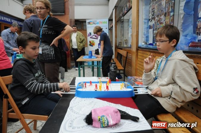Zdjęcie w galerii na portalu naszraciborz.pl: Uczestniczka Mam Talent na Speed Stacks w Raciborzu. Zobacz jej umiejętności na wideo wiadomości z regionu