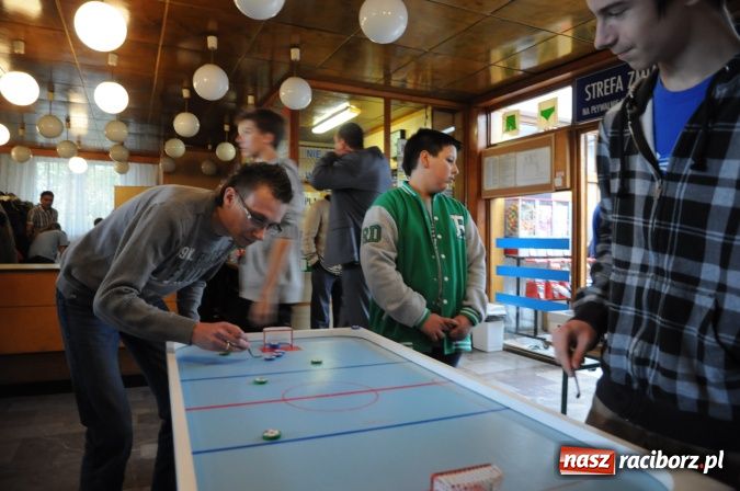 Zdjęcie w galerii na portalu naszraciborz.pl: Uczestniczka Mam Talent na Speed Stacks w Raciborzu. Zobacz jej umiejętności na wideo wiadomości z regionu