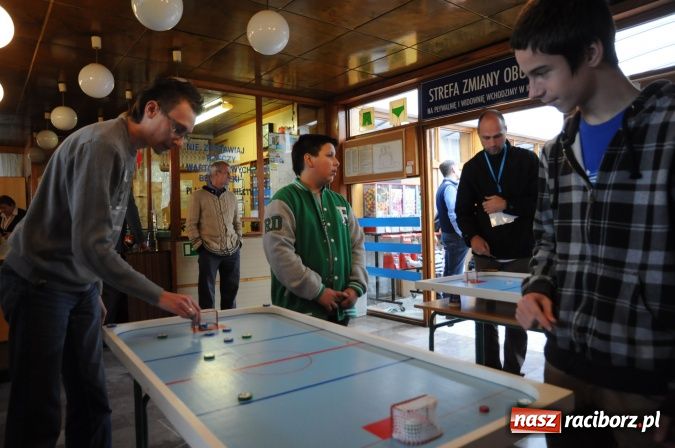 Zdjęcie w galerii na portalu naszraciborz.pl: Uczestniczka Mam Talent na Speed Stacks w Raciborzu. Zobacz jej umiejętności na wideo wiadomości z regionu