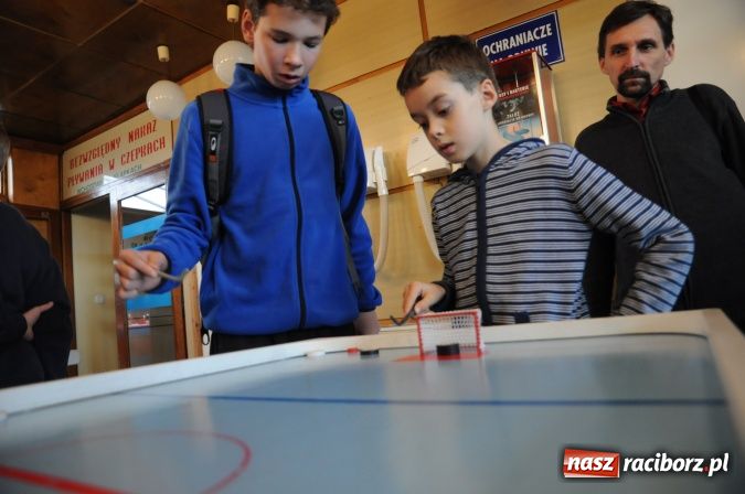 Zdjęcie w galerii na portalu naszraciborz.pl: Uczestniczka Mam Talent na Speed Stacks w Raciborzu. Zobacz jej umiejętności na wideo wiadomości z regionu