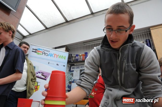 Zdjęcie w galerii na portalu naszraciborz.pl: Uczestniczka Mam Talent na Speed Stacks w Raciborzu. Zobacz jej umiejętności na wideo wiadomości z regionu