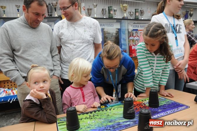 Zdjęcie w galerii na portalu naszraciborz.pl: Uczestniczka Mam Talent na Speed Stacks w Raciborzu. Zobacz jej umiejętności na wideo wiadomości z regionu