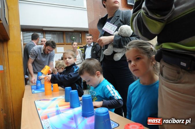 Zdjęcie w galerii na portalu naszraciborz.pl: Uczestniczka Mam Talent na Speed Stacks w Raciborzu. Zobacz jej umiejętności na wideo wiadomości z regionu