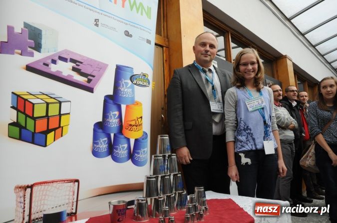 Zdjęcie w galerii na portalu naszraciborz.pl: Uczestniczka Mam Talent na Speed Stacks w Raciborzu. Zobacz jej umiejętności na wideo wiadomości z regionu