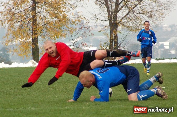 Zdjęcie w galerii na portalu naszraciborz.pl: Borucin lepszy w hicie A klasy wiadomości z regionu