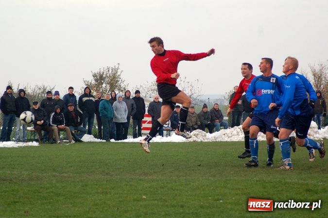 Zdjęcie w galerii na portalu naszraciborz.pl: Borucin lepszy w hicie A klasy wiadomości z regionu