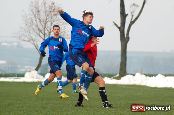 Zdjęcie w galerii na portalu naszraciborz.pl: Borucin lepszy w hicie A klasy wiadomości z regionu