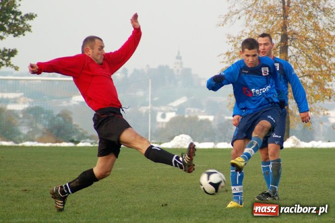 Zdjęcie w galerii na portalu naszraciborz.pl: Borucin lepszy w hicie A klasy wiadomości z regionu
