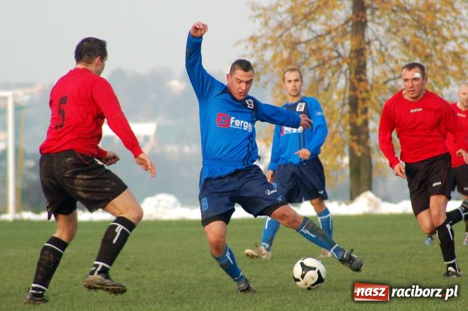 Zdjęcie w galerii na portalu naszraciborz.pl: Borucin lepszy w hicie A klasy wiadomości z regionu