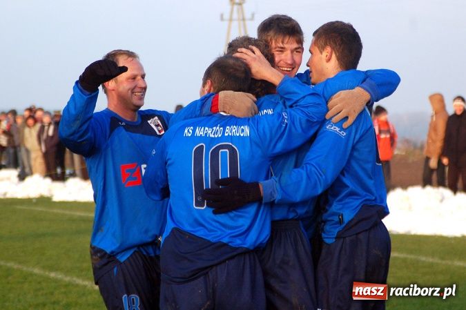 Zdjęcie w galerii na portalu naszraciborz.pl: Borucin lepszy w hicie A klasy wiadomości z regionu