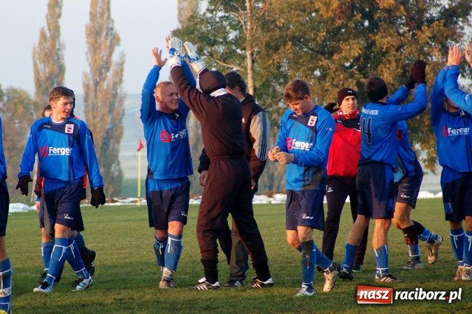 Zdjęcie w galerii na portalu naszraciborz.pl: Borucin lepszy w hicie A klasy wiadomości z regionu