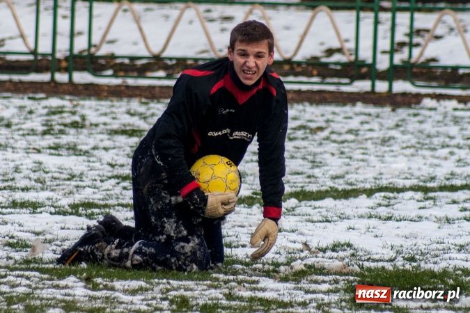 Zdjęcie w galerii na portalu naszraciborz.pl: Derby Raciborza z perypetiami wiadomości z regionu