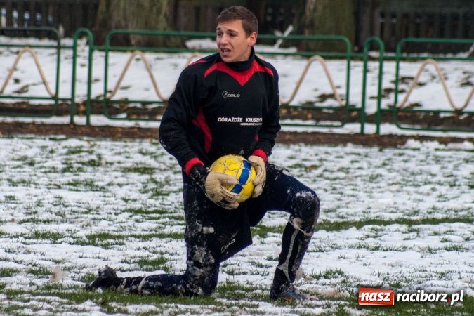 Zdjęcie w galerii na portalu naszraciborz.pl: Derby Raciborza z perypetiami wiadomości z regionu