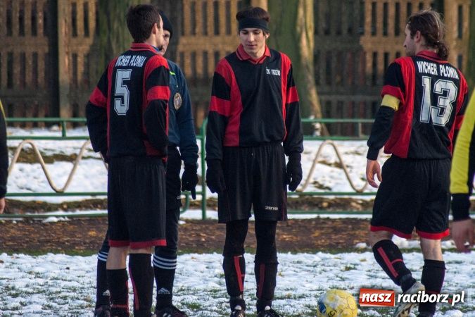 Zdjęcie w galerii na portalu naszraciborz.pl: Derby Raciborza z perypetiami wiadomości z regionu