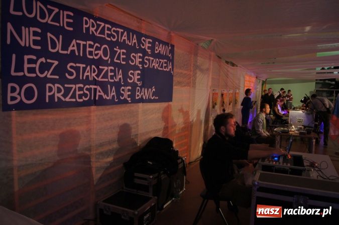 Zdjęcie w galerii na portalu naszraciborz.pl: Międzynarodowy Turniej Tańca w Arenie Rafako - zapraszamy do obejrzenia wideo wiadomości z regionu