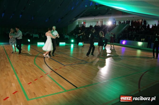 Zdjęcie w galerii na portalu naszraciborz.pl: Międzynarodowy Turniej Tańca w Arenie Rafako - zapraszamy do obejrzenia wideo wiadomości z regionu