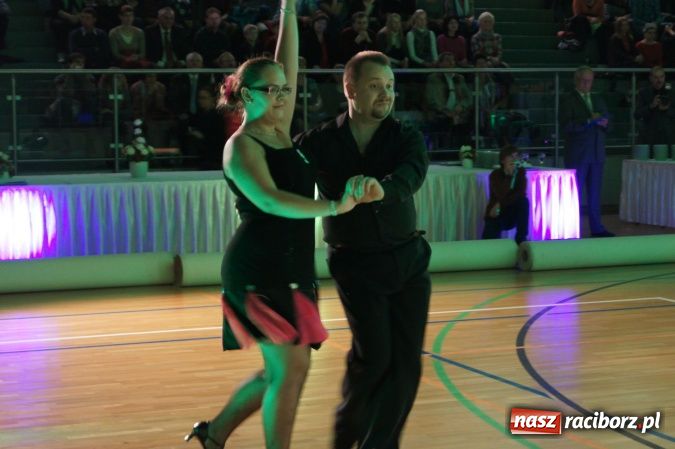 Zdjęcie w galerii na portalu naszraciborz.pl: Międzynarodowy Turniej Tańca w Arenie Rafako - zapraszamy do obejrzenia wideo wiadomości z regionu