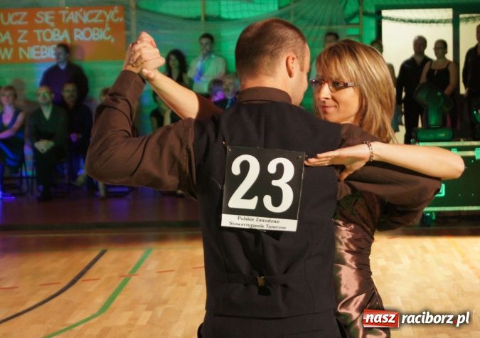 Zdjęcie w galerii na portalu naszraciborz.pl: Międzynarodowy Turniej Tańca w Arenie Rafako - zapraszamy do obejrzenia wideo wiadomości z regionu